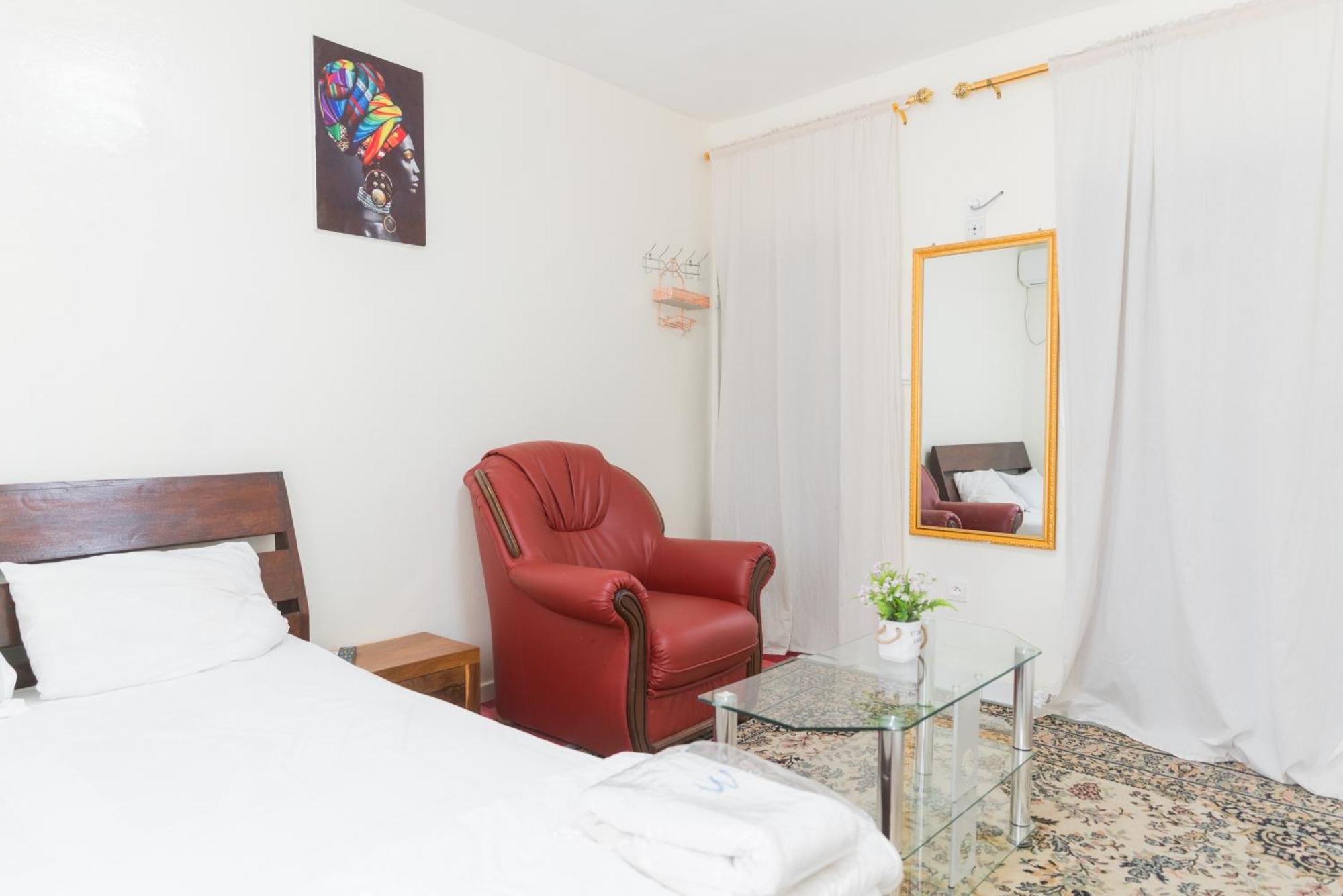 Residence Kane Diallo- Appartements Elegants Et Centraux A 다카르 외부 사진